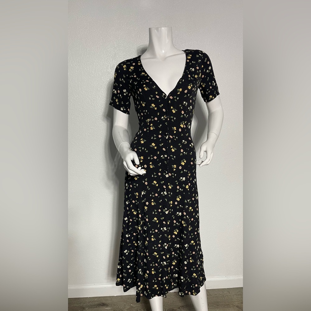 Reformation Black and White Puff Sleeve Midi Sundress - Picture 2 of 12